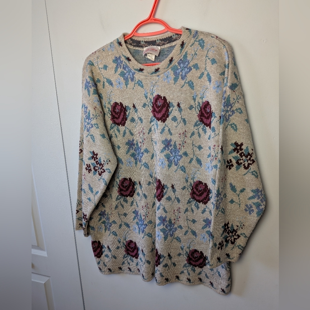 GRACE Vintage 90' Women Crewneck 3/4 Sleeves Roses Floral Pattern Loose Fit